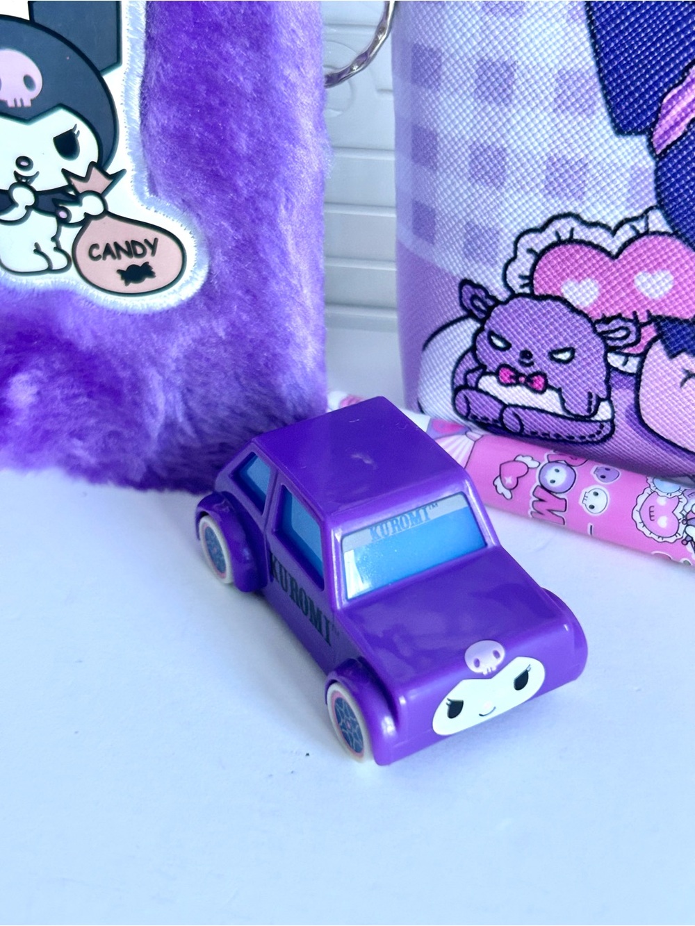 💜(KUR352) Kuromi Adorable 7-Piece Travel Pouch Bundle! - Picture 6 of 10